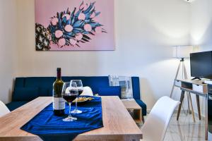 Χώρος καθιστικού στο Koukounari Luxury Apartments