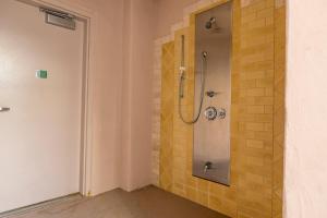 Vonios kambarys apgyvendinimo įstaigoje 28 San Miguel