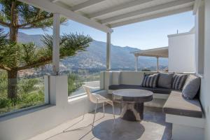 Gallery image of Edem Suites in Andros