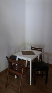Istumisnurk majutusasutuses Apartmani Gmitrovic