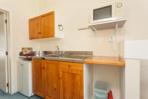 Dapur atau dapur kecil di Kerikeri Court Motel