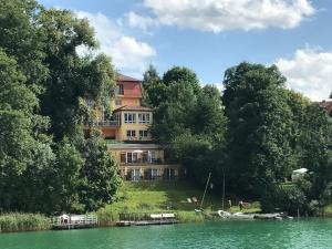 Budynek, w którym mieści się hotel