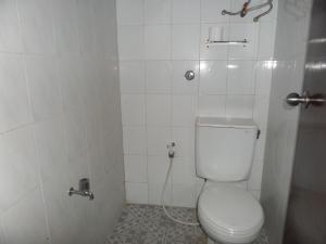 Ein Badezimmer in der Unterkunft Bromo Permai 1