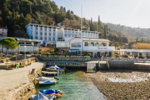 Gallery image of Barbara Piran Beach Hotel in Piran
