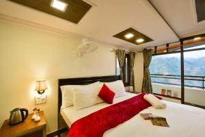 Postel nebo postele na pokoji v ubytování Zostel Homes Mashobra (Shimla)