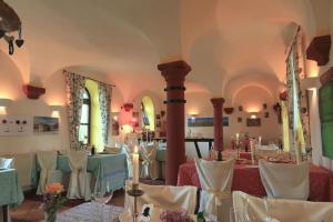 Εστιατόριο ή άλλο μέρος για φαγητό στο Hotel Weingewolbe