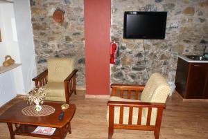 Gallery image of ATRATSA Mountain Suites in Kalopanayiotis