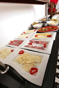 Comida no hotel ou em algum lugar perto