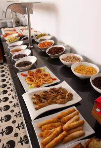 Comida no hotel ou em algum lugar perto