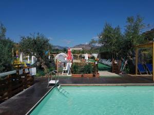Piscina di Glamping Alcantara o nelle vicinanze