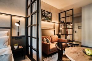 Χώρος καθιστικού στο CLOUD No7 LOFTS