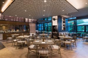 Restaurace v ubytování Hyatt Regency Shenzhen Airport