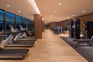 Fitness centrum a/nebo fitness zařízení v ubytování Hyatt Regency Shenzhen Airport