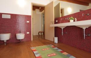 A bathroom at Agriturismo Vecio Portico