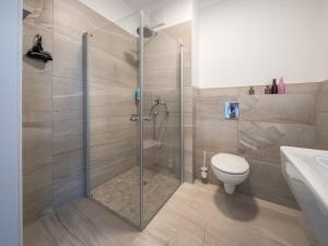 Ein Badezimmer in der Unterkunft RS-HOTEL - smart & modern Hotel Apartments