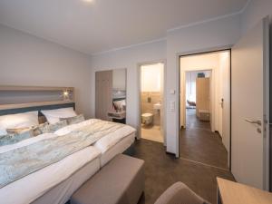 Ein Badezimmer in der Unterkunft RS-HOTEL - smart & modern Hotel Apartments