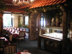 Restaurace v ubytování Hotel Restaurant "Waldschänke"
