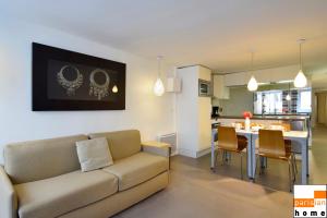 Гостиная зона в 202419 - Elegant apartment for 6 people in the Montorgueil area