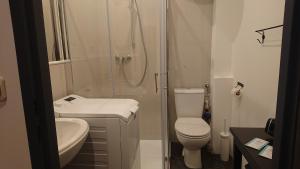 Kúpeľňa v ubytovaní Apartamenty nad Stonehenge
