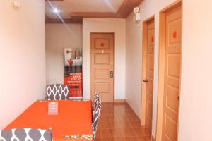 Foto dalla galleria di RedDoorz @ Taloto District Tagbilaran a Città di Tagbilaran