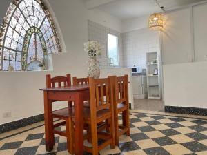 Η κουζίνα ή μικρή κουζίνα στο Hospedaje de la Costa +15 φωτογραφίες
