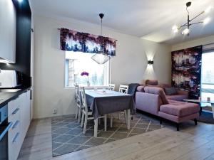 Kuchyň nebo kuchyňský kout v ubytování Levillas Tunturinlaita Apartments