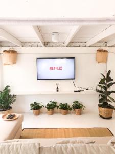TV a/nebo společenská místnost v ubytování One Chan Farmstay + 17 fotografií