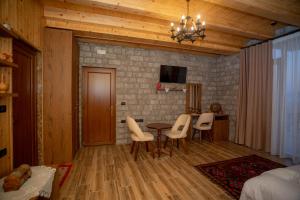 TV in/ali zabaviščno središče v nastanitvi OLD HOUSE