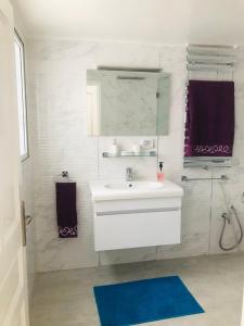 Ванная комната в The New luxury appart In la Marsa Beach