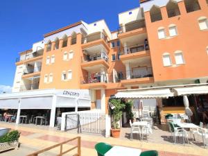 Zdjęcie z galerii obiektu Lovely apartment in playa flamenca w mieście Orihuela