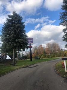 Φωτογραφία από το άλμπουμ του Knights Inn Farmington Hills σε Farmington Hills