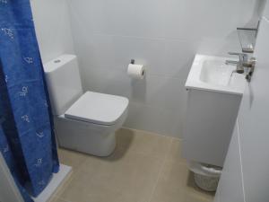 Kúpeľňa v ubytovaní MAR BLAU - FINCAS ARENA