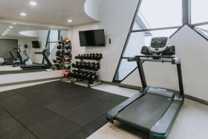 
The fitness center and/or fitness facilities at Best Western Inn at the Meadows
