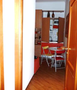 Kuchyňa alebo kuchynka v ubytovaní Doria Suites