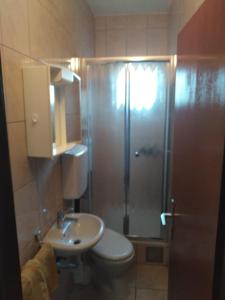 Ванная комната в Apartments and rooms Nediljko