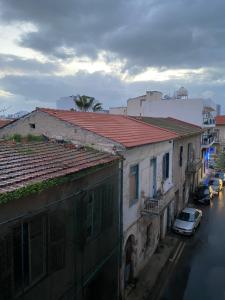 השכונה של הדירה או שכונה קרובה