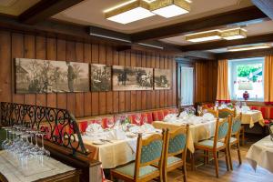 Veitingastaður eða matsölustaður á Hotel Landgasthof Altwirt