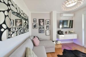 Posedenie v ubytovaní MM Luxury Apartments GOLD & RUBIN