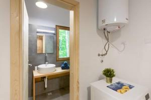 Bagno di Treehouse Lika1