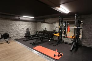 The fitness centre and/or fitness facilities at Good Morning Arlanda