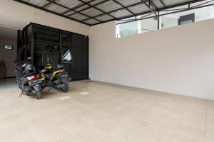 Foto de la galería de Nilskost Syariah RedPartner near UPN Surabaya en Medokanayu 7 fotos más