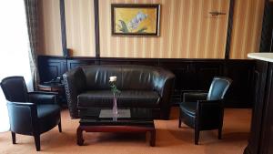 Posezení v ubytování Attache Hotel