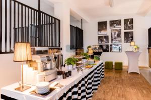 Jedlo v ubytovaní bed & breakfast alebo blízkom okolí