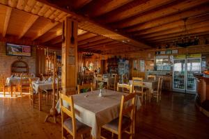 Restavracija oz. druge možnosti za prehrano v nastanitvi OLD HOUSE