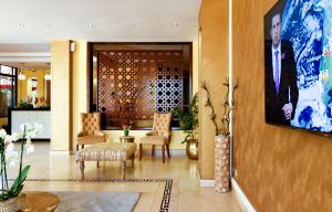 Lobby eller resepsjon på Saab Royale Hotel