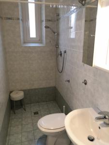 A bathroom at Residence Hotel Vittoria