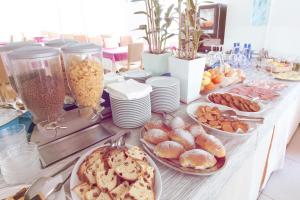 Afbeelding uit fotogalerij van Hotel Aria di Mare - Bed & Brunch in centro a Riccione in Riccione