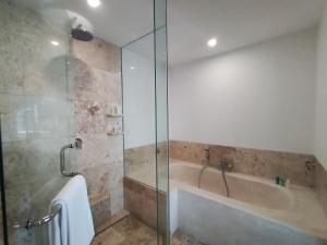 Kamar mandi di Sabana Ubud