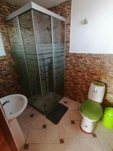 Bathroom sa Hostal Jallalla