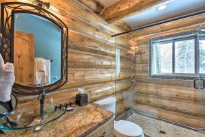 Phòng tắm tại Fox Farm Retreat Hillside Telluride Home with Sauna +26 ảnh